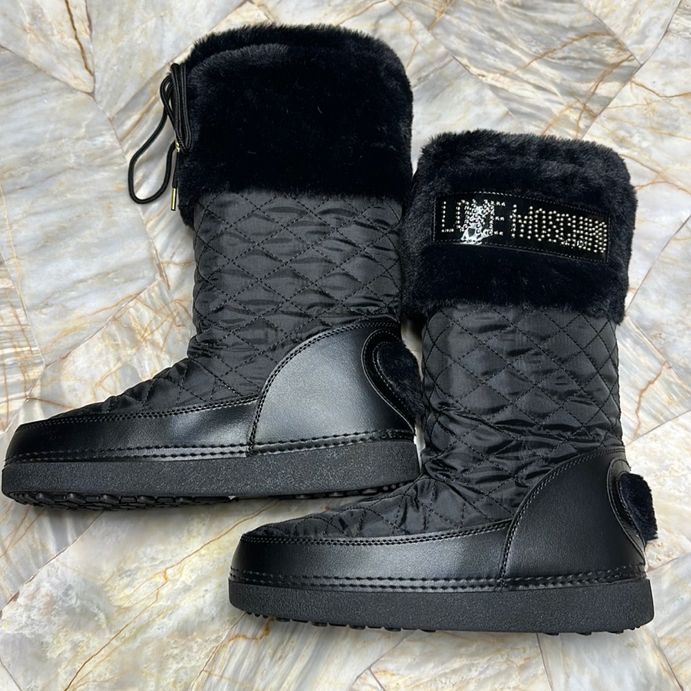 Love moschino snow Boots